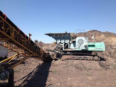 1999 Komatsu BR300J-1 Track Mounted Jaw Crusher