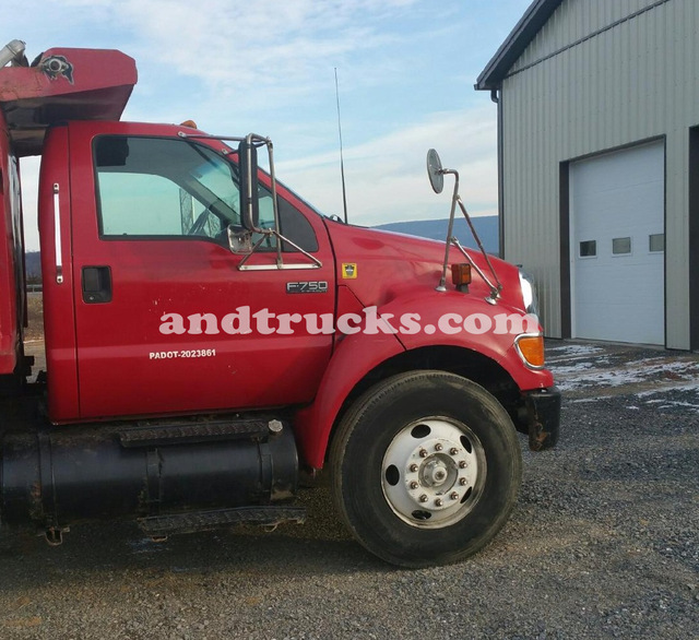 Ford F-750 Single Axle Dump Truck