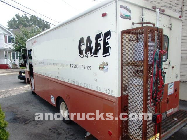 Fully equipped concession food truck for sale