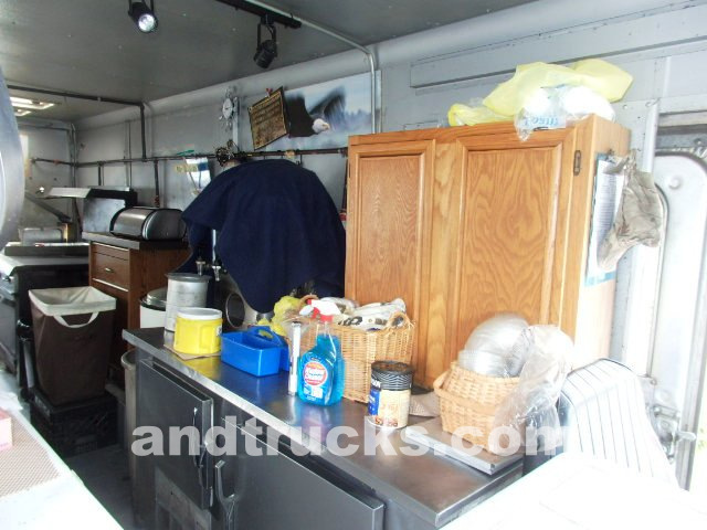 Fully equipped concession food truck for sale