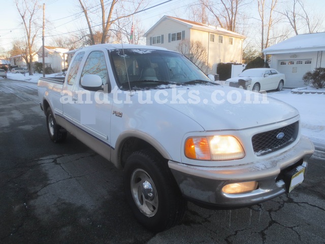 1997 Ford F150 Lariat 4x4  Pickup Truck