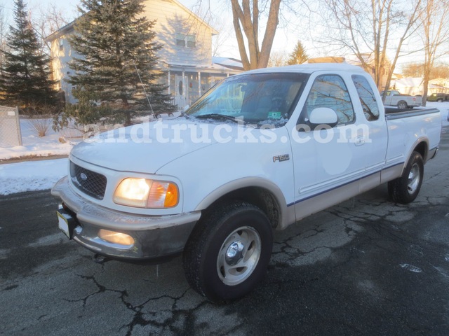 1997 Ford F150 Lariat 4x4  Pickup Truck