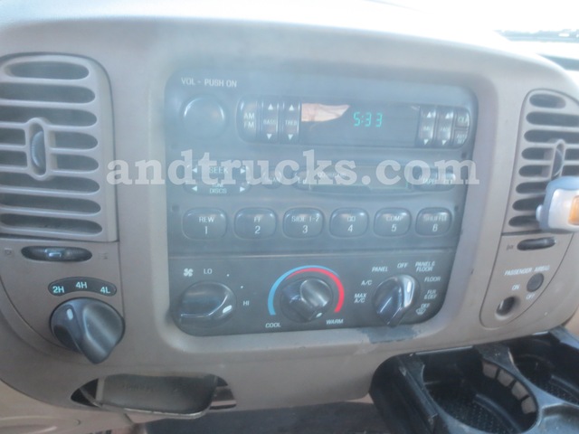 1997 Ford F150 Lariat 4x4  Pickup Truck