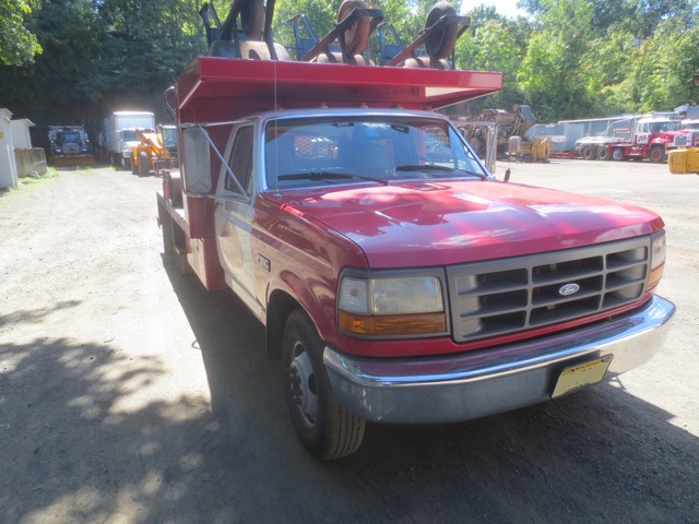 1997 Ford F-350 XL Tack Truck