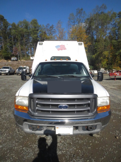 Ford F-550 Service Body Truck with 201