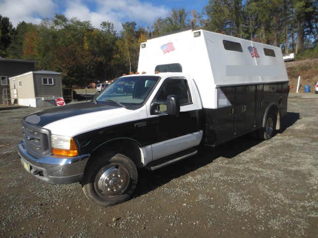 Ford F-550 Service Body Truck with 201