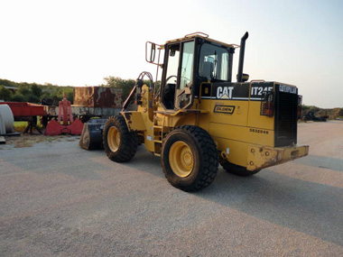 Cat IT24F Tool Carrier Loader