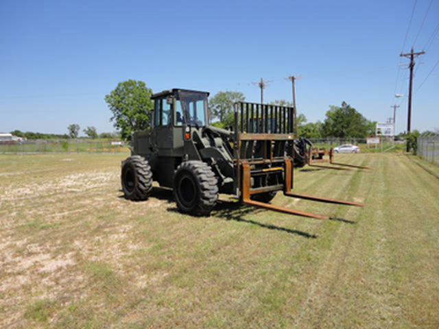 John Deere 544E Forklift