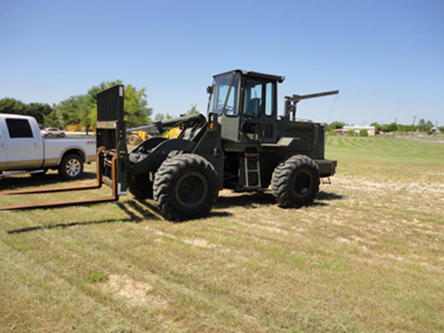 John Deere 544E Forklift