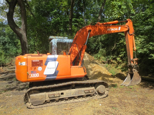 Hitachi EX100-3 Excavator
