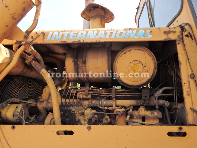 1975 IH Dresser TD25C Dozer