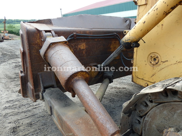 1975 IH Dresser TD25C Dozer