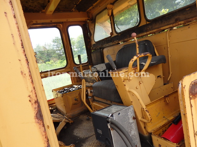 1975 IH Dresser TD25C Dozer