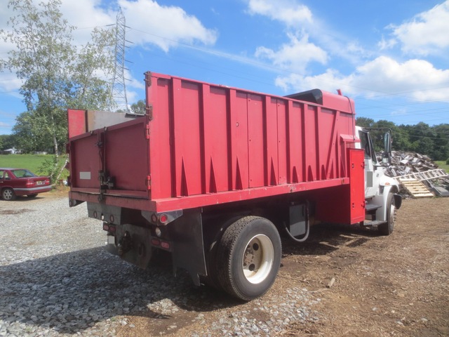 2002 International 4300 Chip Truck