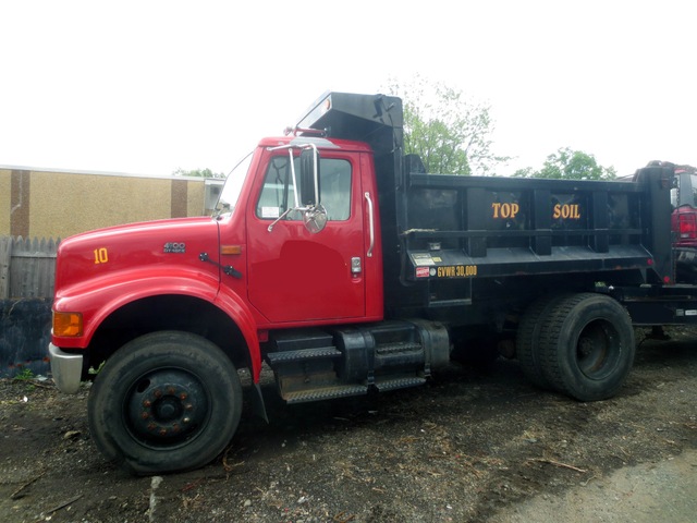 2001 International 4900 Single Axle Dump Truck