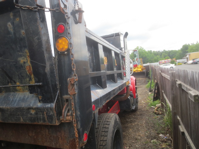 2001 International 4900 Single Axle Dump Truck