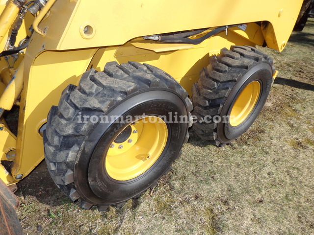 2002 John Deere 260 Series II Skid Steer