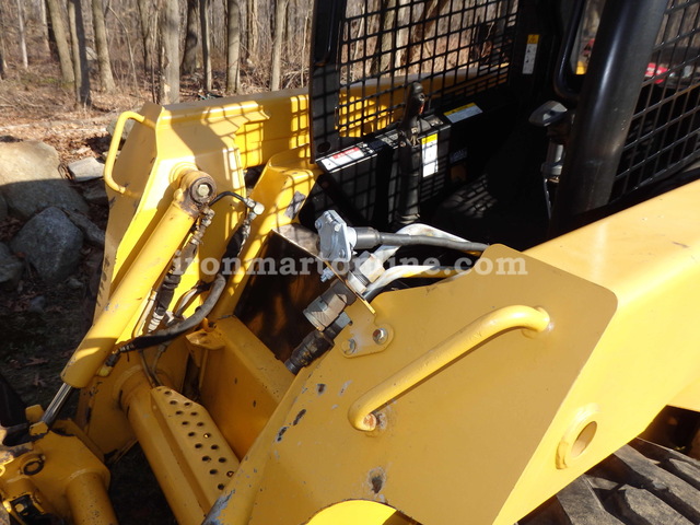 2002 John Deere 260 Series II Skid Steer