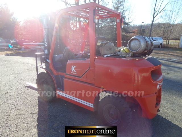 Kalmar 10,000lb lift capacity Tow Motor Forklift