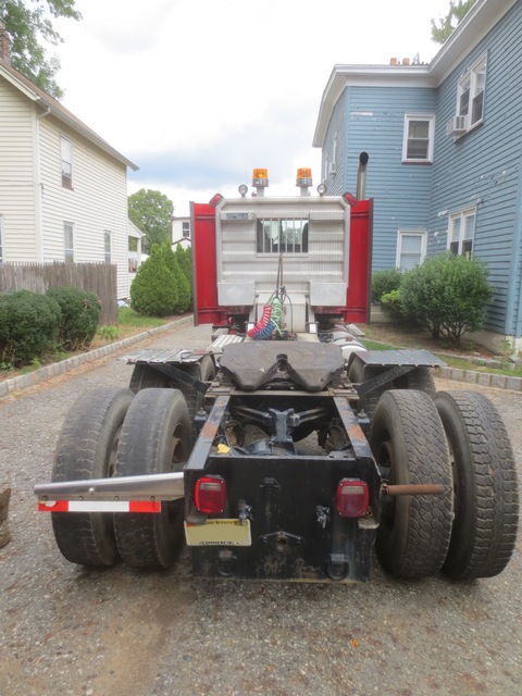 1998 Kenworth T800 Tandem Axle Tractor