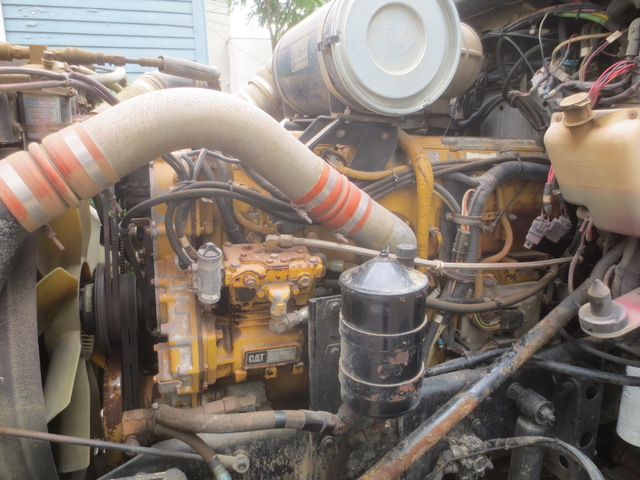 1998 Kenworth T800 Tandem Axle Tractor