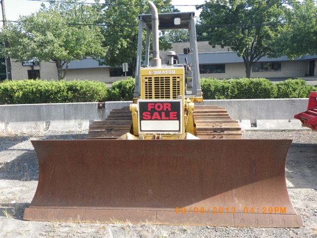 Komatsu D32P Dozer