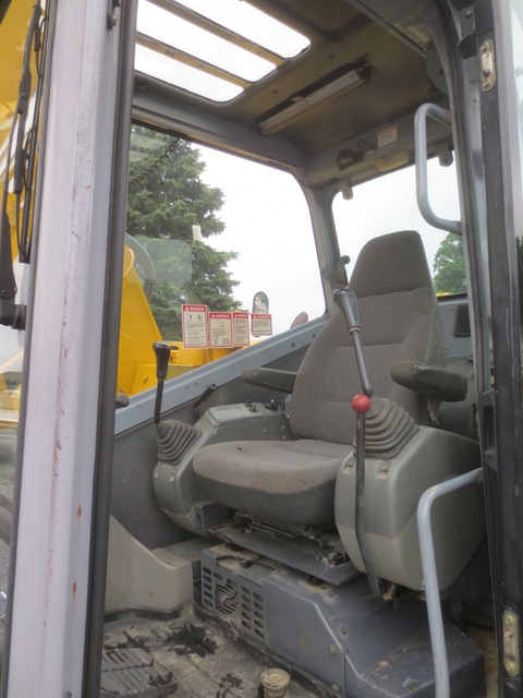 2001 Komatsu PC 128UU