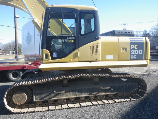 2004 Komatsu PC200LC-7 Excavator