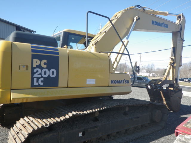 2004 Komatsu PC200LC-7 Excavator