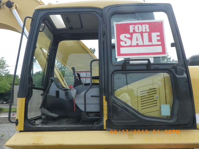 2004 Komatsu PC200LC-7 Excavator