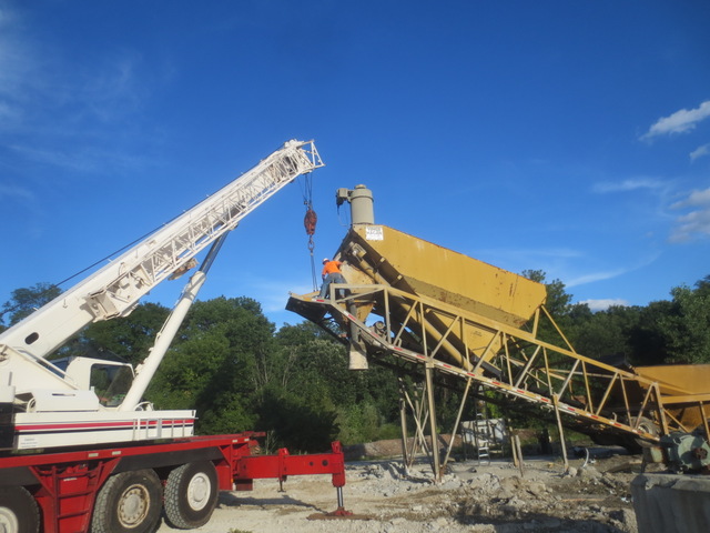 1995 Krupp KMK 4072 85 Ton Crane