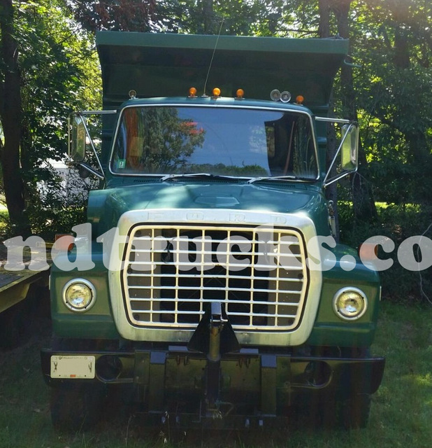 Ford L8000 Single Axle Dump Truck one owner