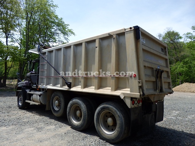 1998 Mack CL713 Tri Axle Dump