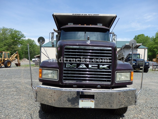 1998 Mack CL713 Tri Axle Dump