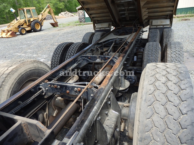 1998 Mack CL713 Tri Axle Dump