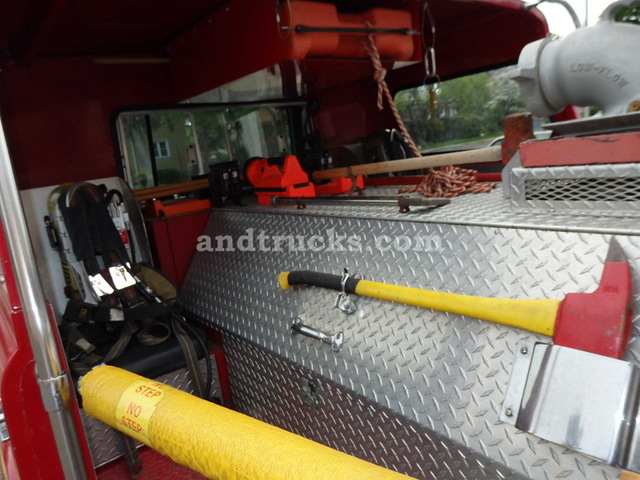 1983 Mack CF611F water fire pumper truck