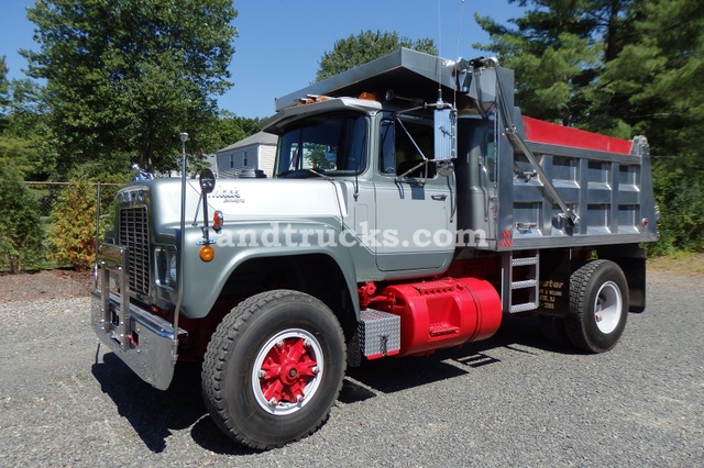 1985 Mack Single Axle R-Model Dump Truck 250hp with Jake