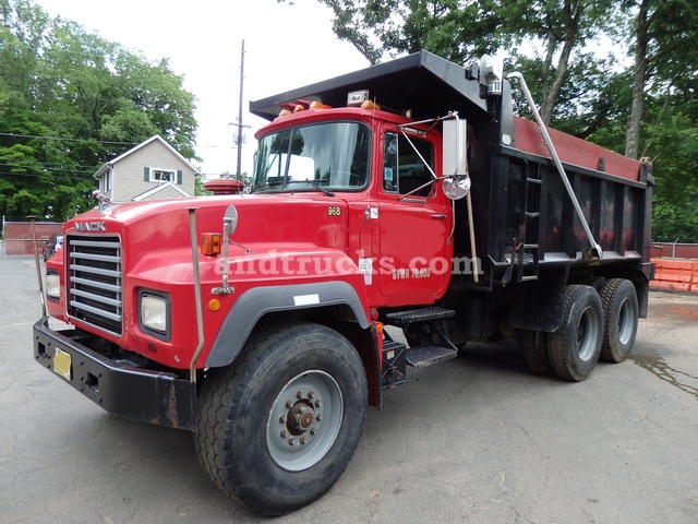 1993 Tandem Axle R Model Mack (RD690S) Dump Truck