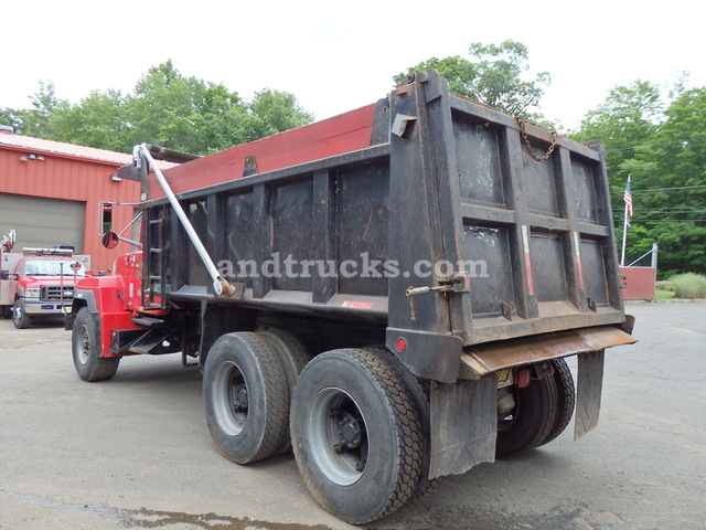 1993 Tandem Axle R Model Mack (RD690S) Dump Truck