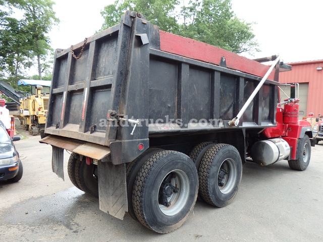 1993 Tandem Axle R Model Mack (RD690S) Dump Truck