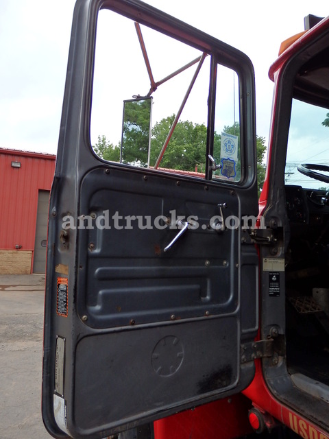 1993 Tandem Axle R Model Mack (RD690S) Dump Truck