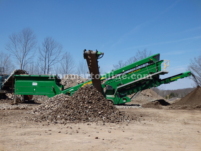 2008 McCloskey S190 Dual Deck Mobile Screener