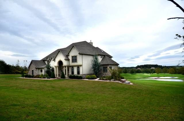 Luxury Home On Golf Course with Mountain Views for Sale