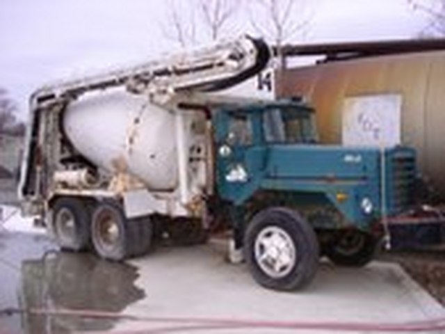 Theam Mixer Mounted Conveyor Made by Westcon Manufactur