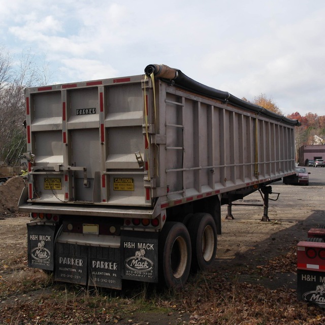 1993 Parker 60 Yard Dump Trailer