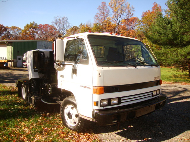 Parking Lot Sweeper Tymco 210 Air Sweeper