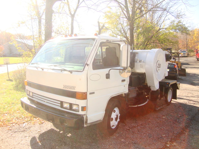 Parking Lot Sweeper Tymco 210 Air Sweeper