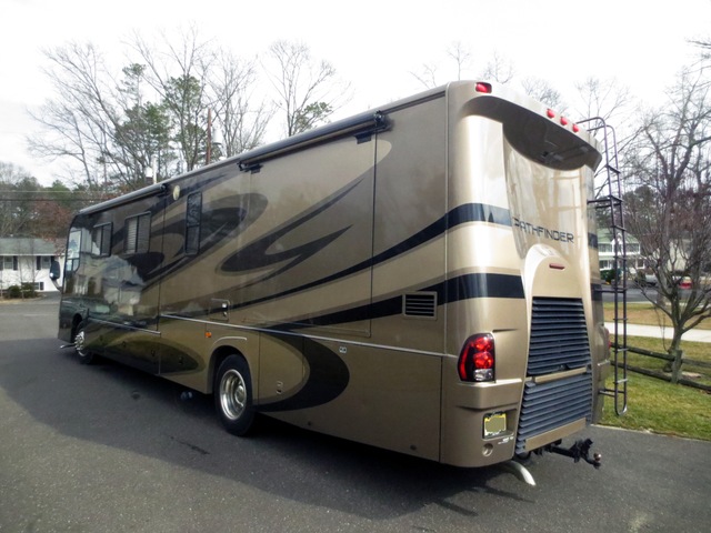 Coachmen/Sportsman Pathfinder 386QS RV with 4 Slide Outs