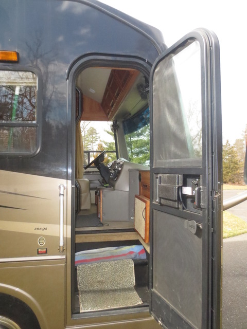 Coachmen/Sportsman Pathfinder 386QS RV with 4 Slide Outs