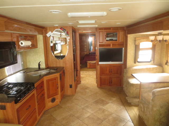 Coachmen/Sportsman Pathfinder 386QS RV with 4 Slide Outs